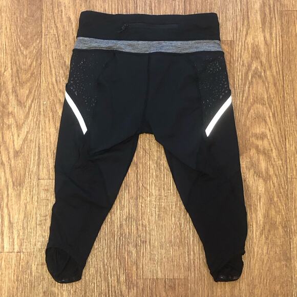 Lululemon Black and Gray Run A Marathon Crop Capri Leggings Size 4 - Picture 11 of 16